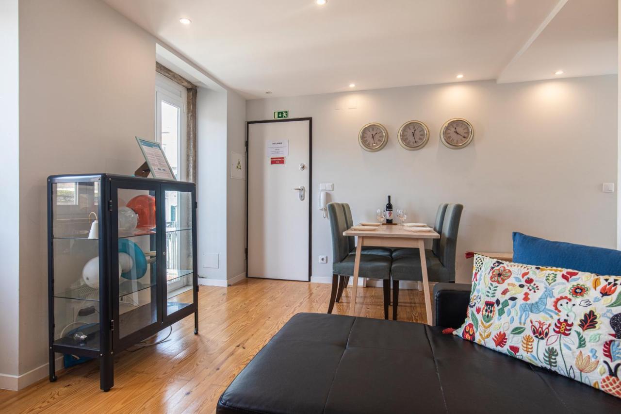Graceful 2Bdr Duplex Apartment By Lovelystay Lisboa Kültér fotó